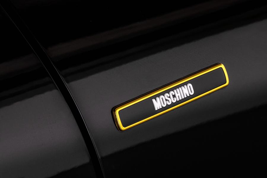 Детали экстерьера Renault Clio Moschino 2018 года  (фото 9 из 18)